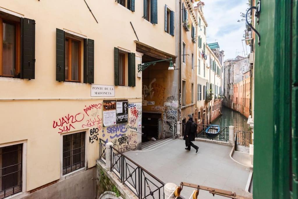 Ca' Della Madoneta - Vista Canale Βενετία Εξωτερικό φωτογραφία